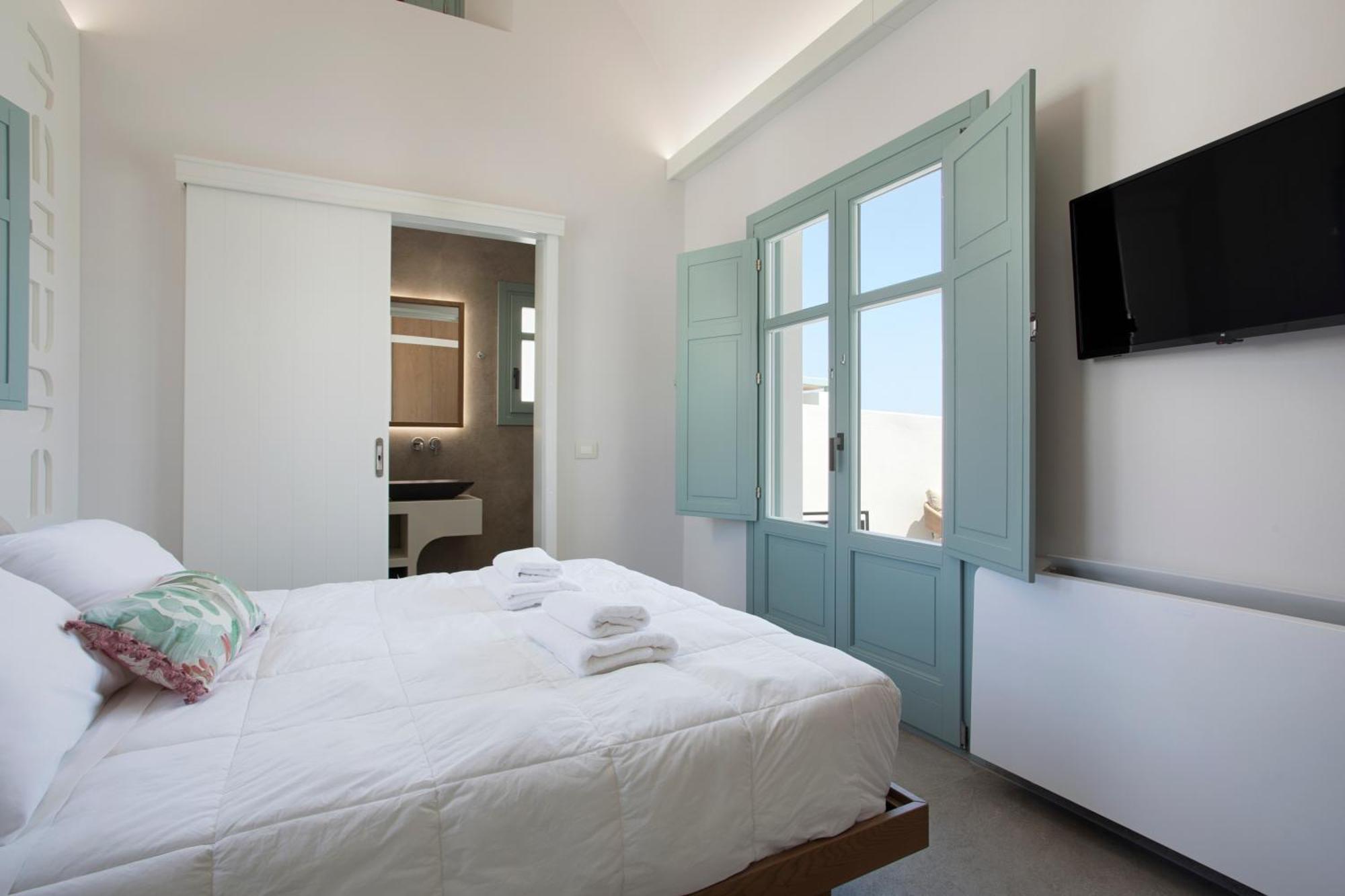 New Villa Katerina - 6 Villas & 6 Private Jacuzzi Emporio  외부 사진